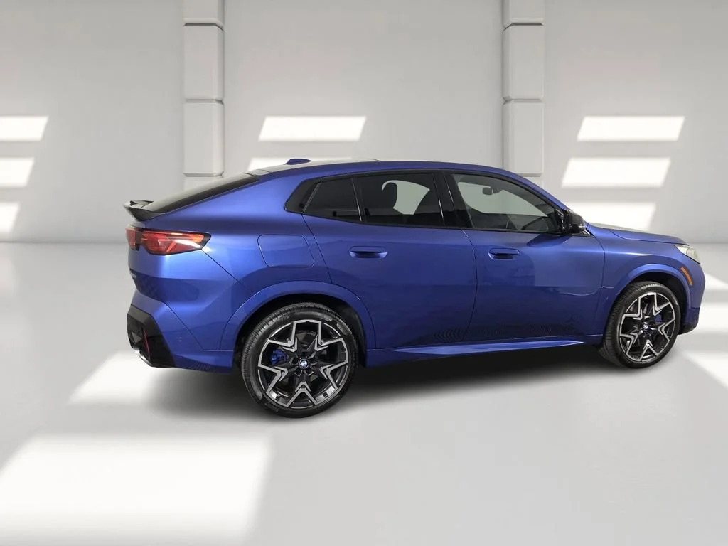 Used 2025 Blue Metallic BMW M35i image 6