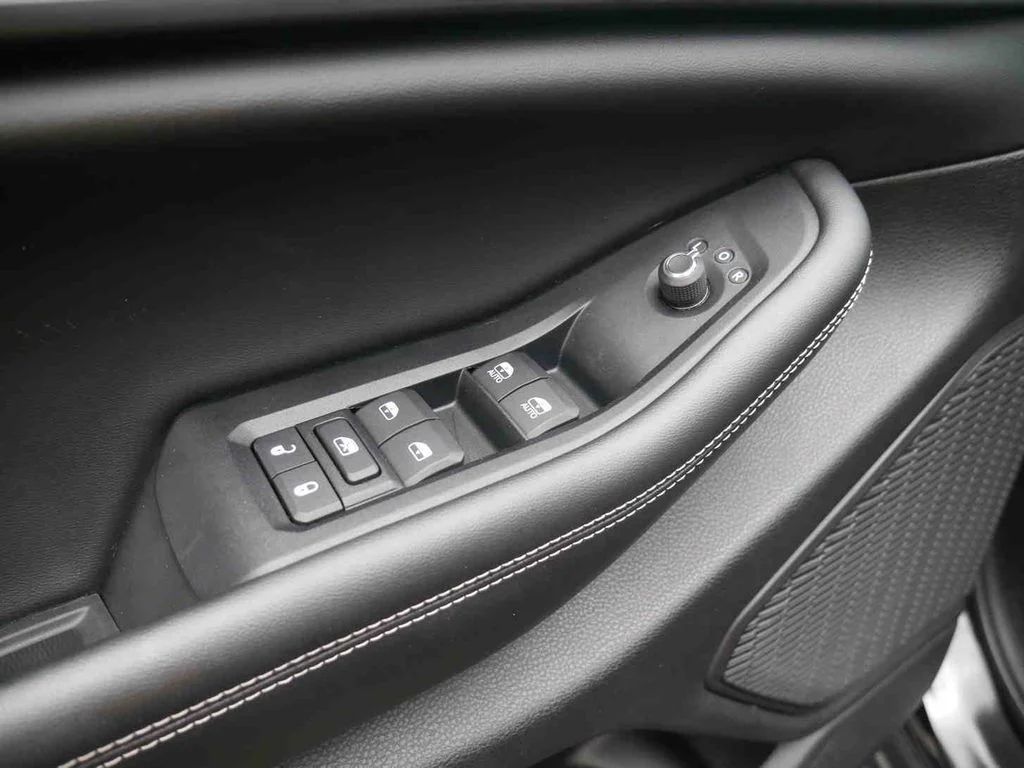 Certified Used 2024 Black Jeep Altitude X image 21