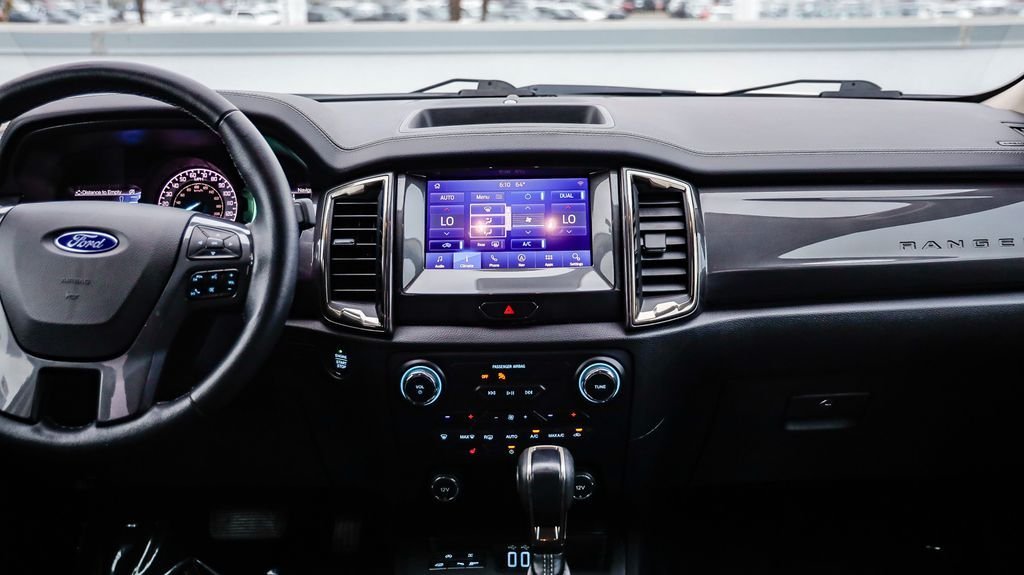 Used 2019 Oxford White Ford Lariat image 16