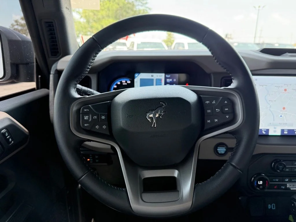 Used 2024 Black Ford Wildtrak image 14