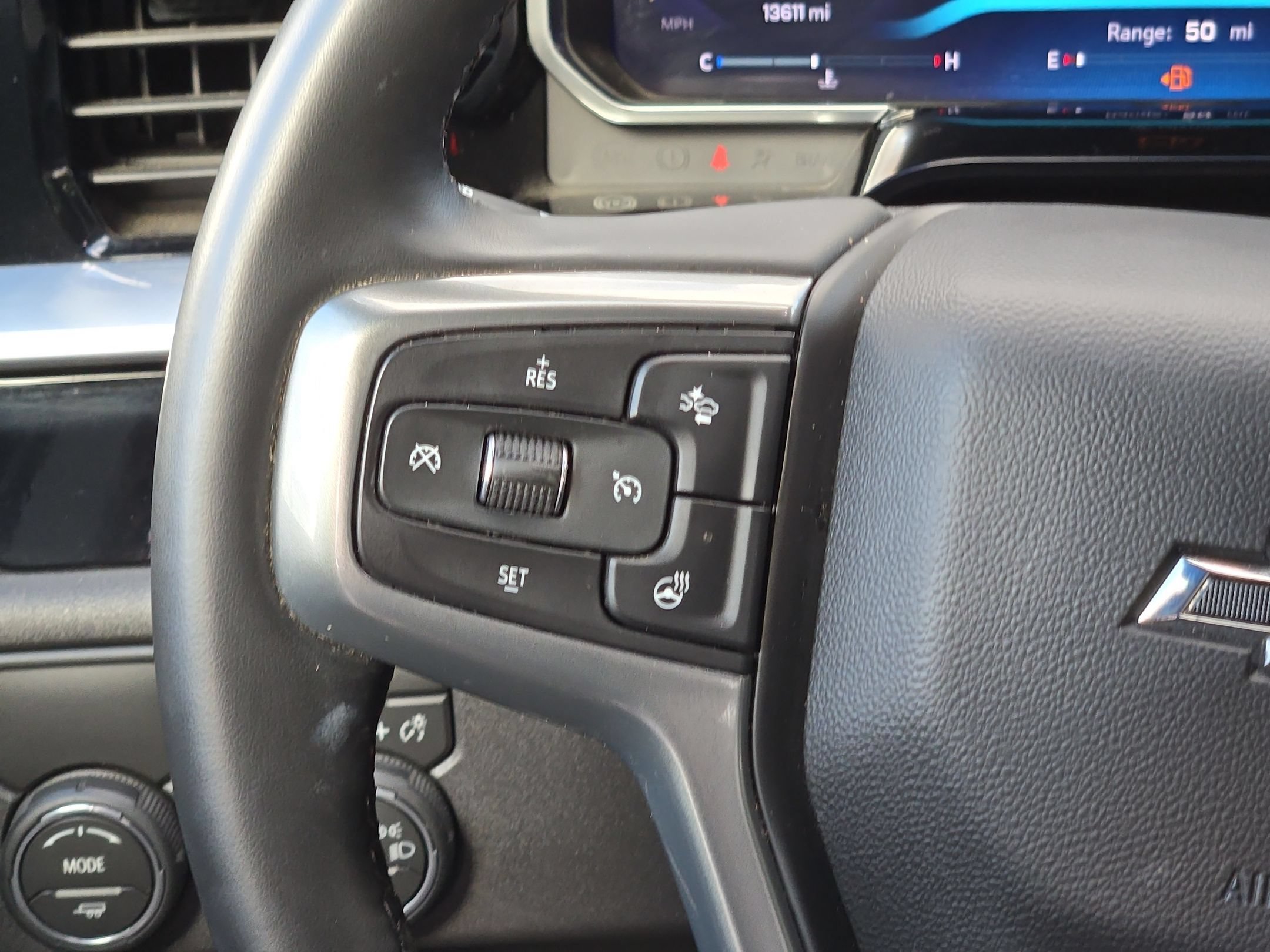 Used 2026 Summit White Chevrolet RST image 21