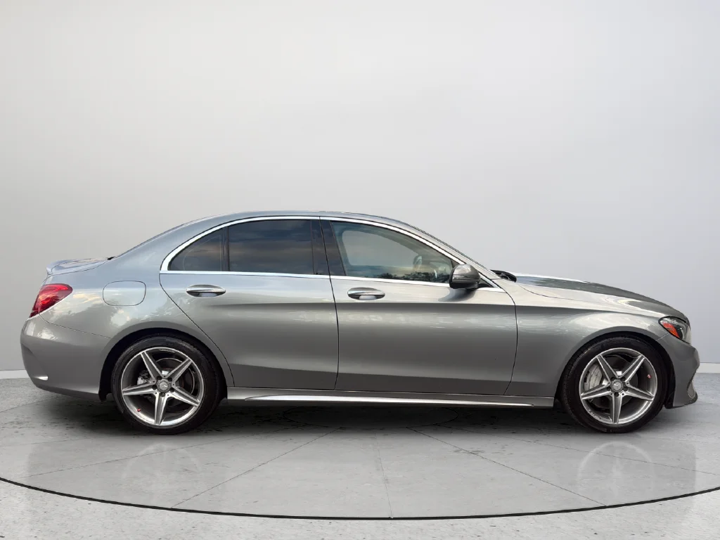 Used 2016 Silver Mercedes-Benz C 300 image 9