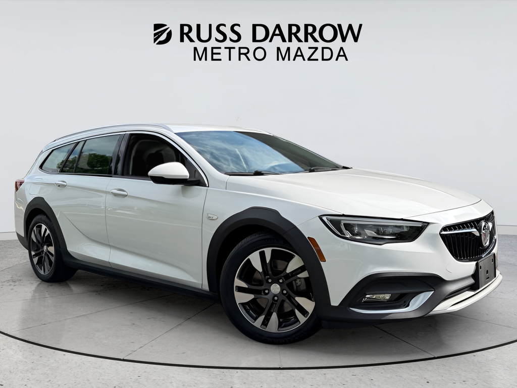 Used 2018 White Buick Essence image 7