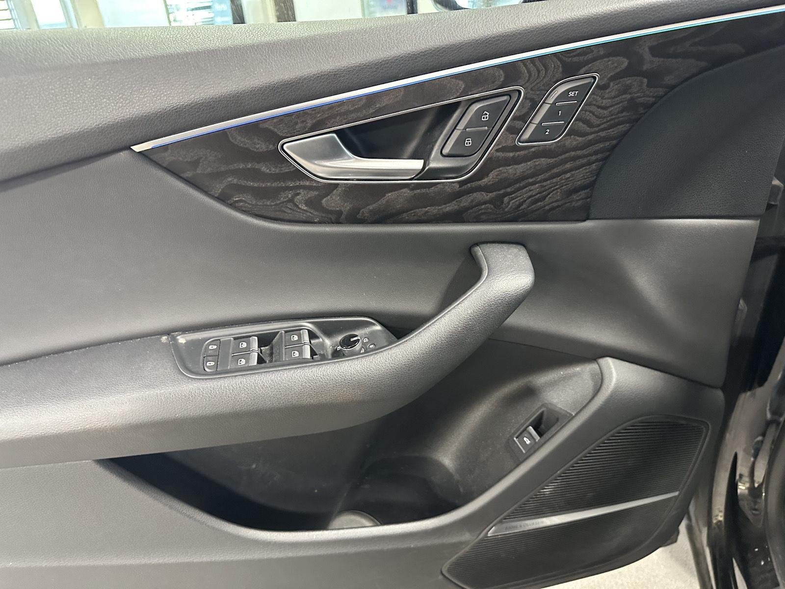 Used 2019 Night Black Audi Prestige image 25