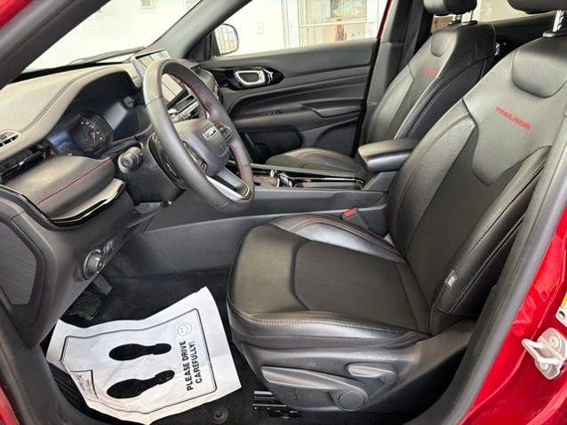 Used 2025 Red Jeep  image 14