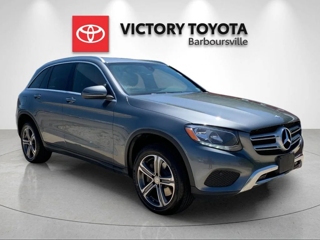 Used 2017 Gray Mercedes-Benz GLC 300 image 5