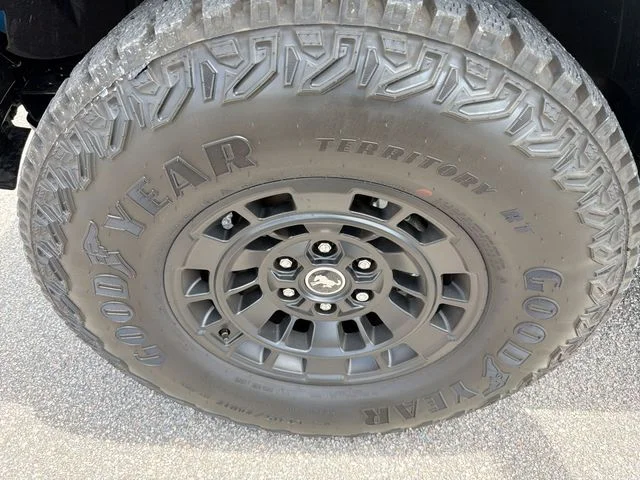 Used 2026 Blue Ford Badlands image 14