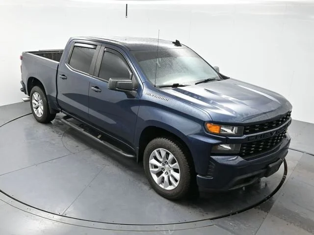 Used 2020 NORTHSKY BLUE METALLIC Chevrolet Custom image 17