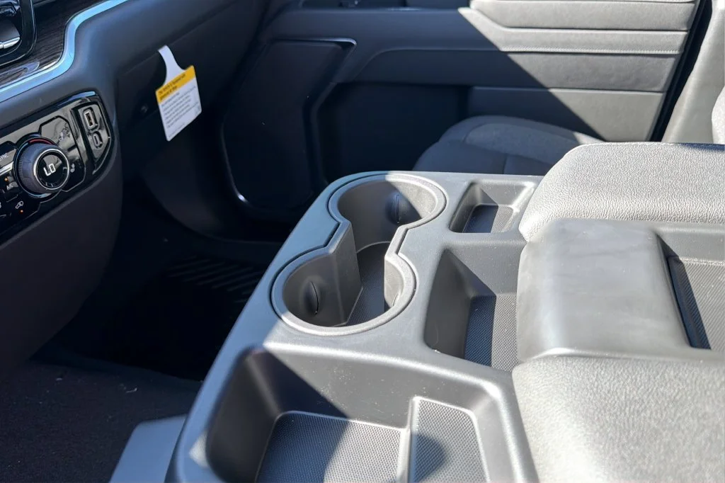 New 2026 Summit White Chevrolet LT (2FL) image 33