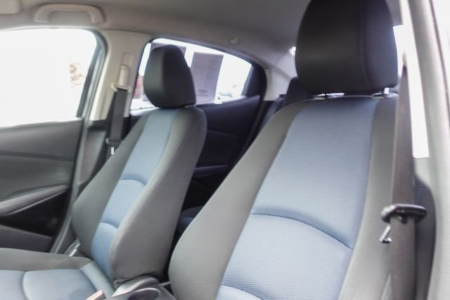 Certified Used 2017  Toyota Base image 27
