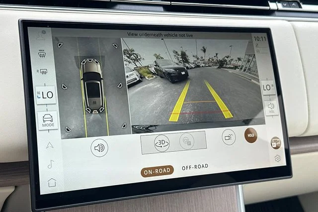 New 2026 Santorini Black Land Rover SE image 18