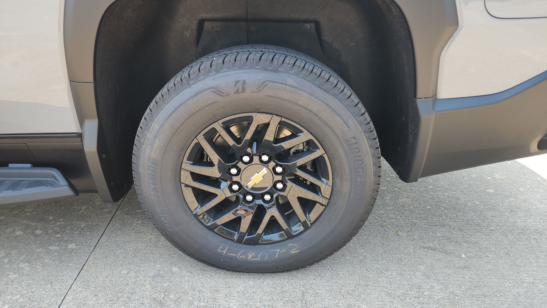 2026 Chevrolet Silverado EV LT - Photo 23