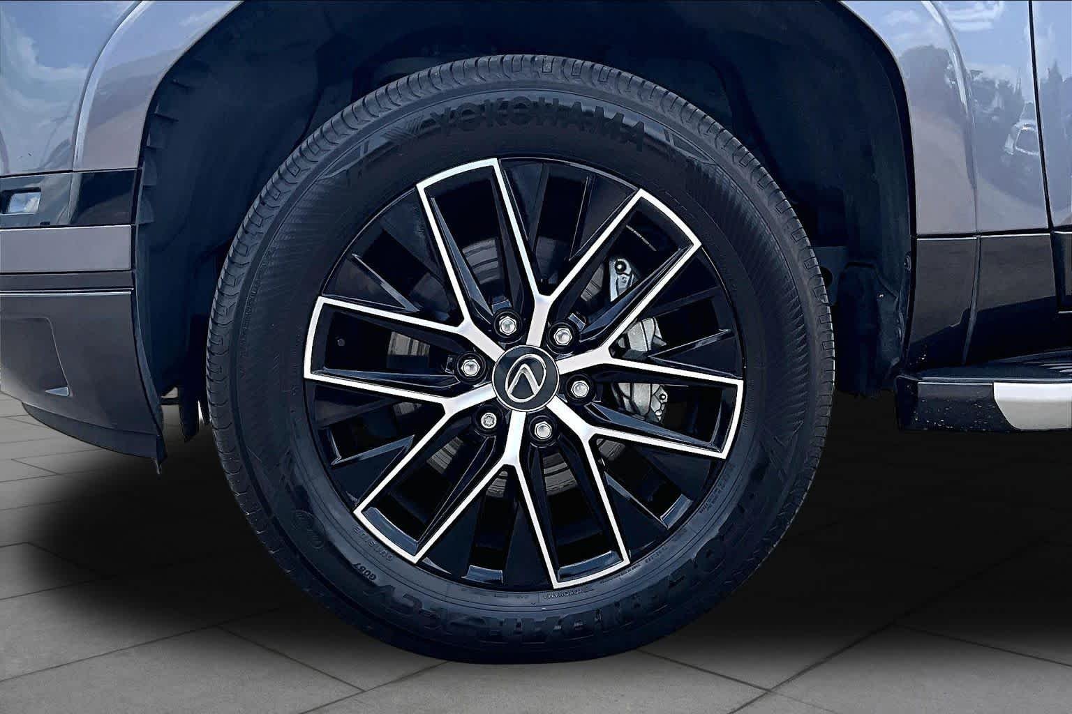 Used 2024 Nebula Gray Pearl Lexus Premium+ image 11