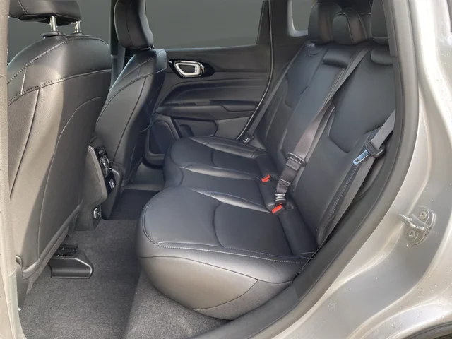 2025 Jeep Compass Limited - Photo 31