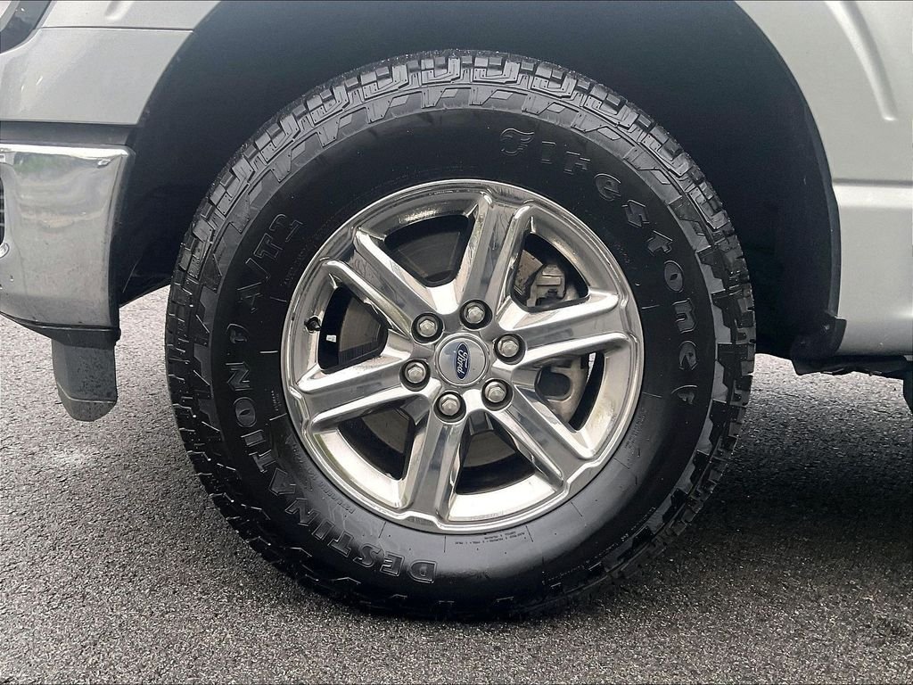 Used 2024 Silver Ford XLT image 22