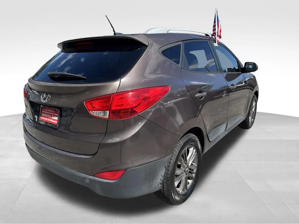 Used 2014 Brown Hyundai SE image 6