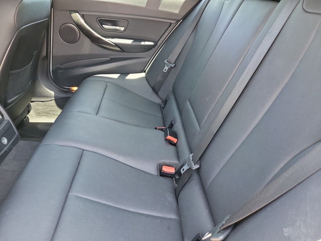 Used 2015 Silver BMW 328i xDrive image 16