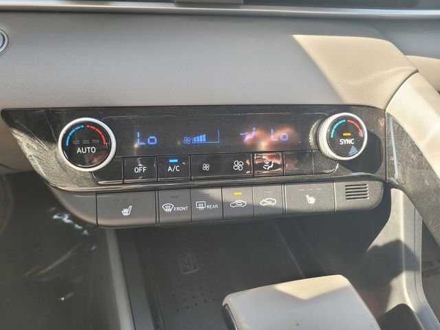 Certified Used 2021 Blue Hyundai SEL image 24