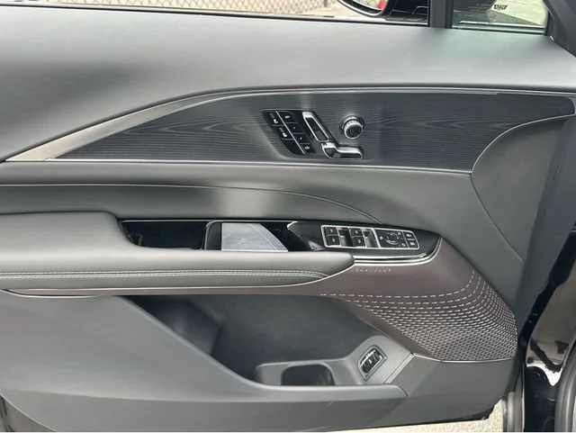 2026 Cadillac LYRIQ Luxury - Photo 6