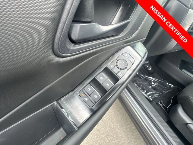 Used 2025 Gray Nissan S image 13