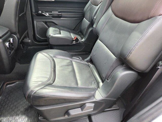 Used 2023 Carbonized Gray Metallic Ford Platinum image 25