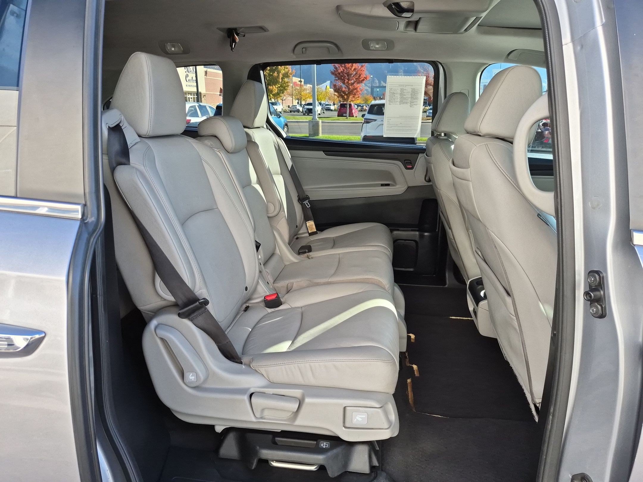 Certified Used 2019 Silver Honda EX-L Auto image 33