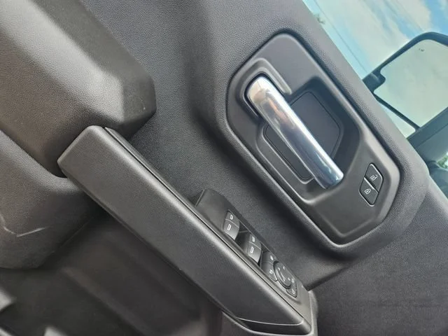 2026 Chevrolet Silverado 2500 HD Custom - Photo 11