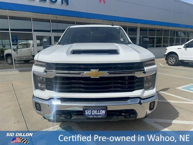 Used 2024 Summit White Chevrolet LT image 8