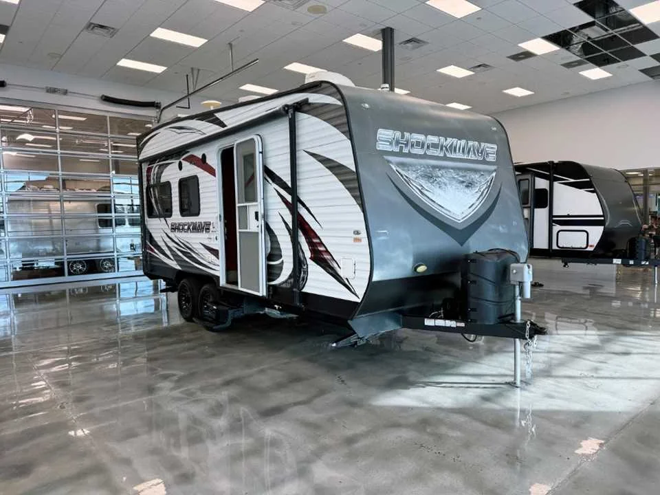 Used 2015  FOREST RIVER  image 5