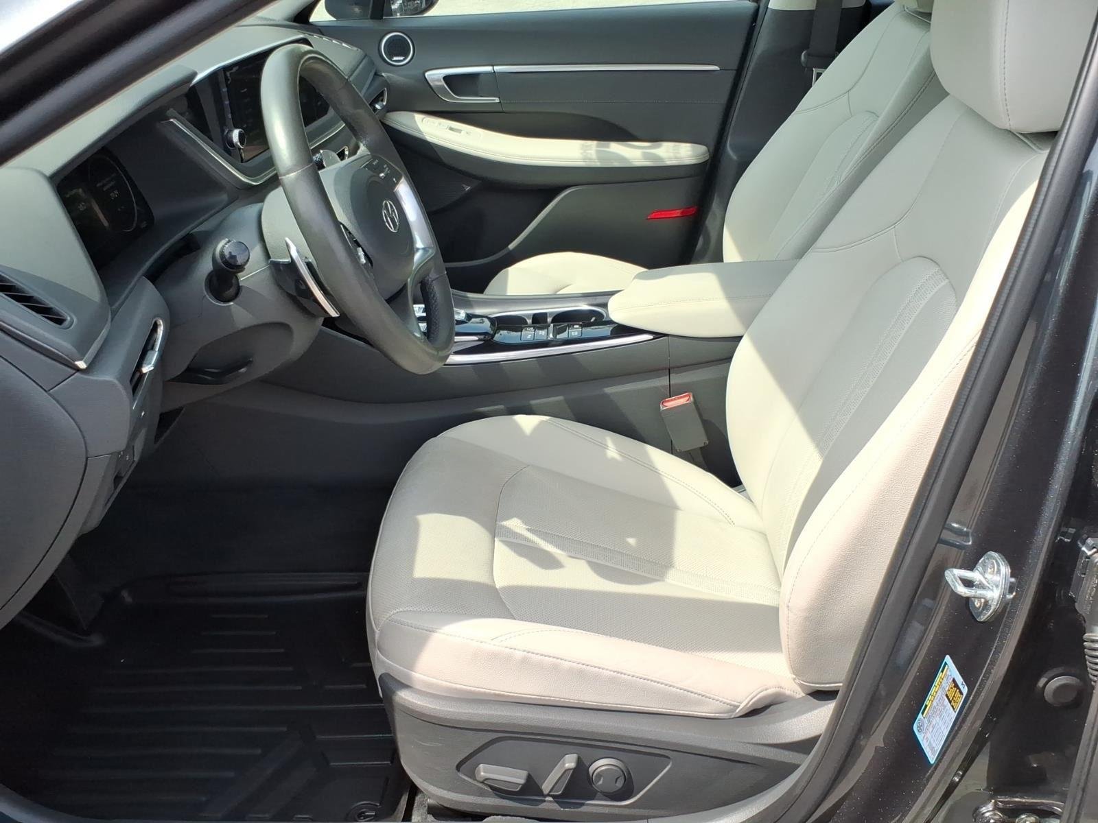 Used 2022 Portofino Gray Hyundai Limited image 11