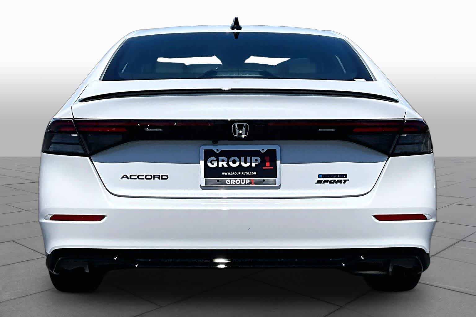 New 2026 Platinum White Pearl Honda Sport-L image 4