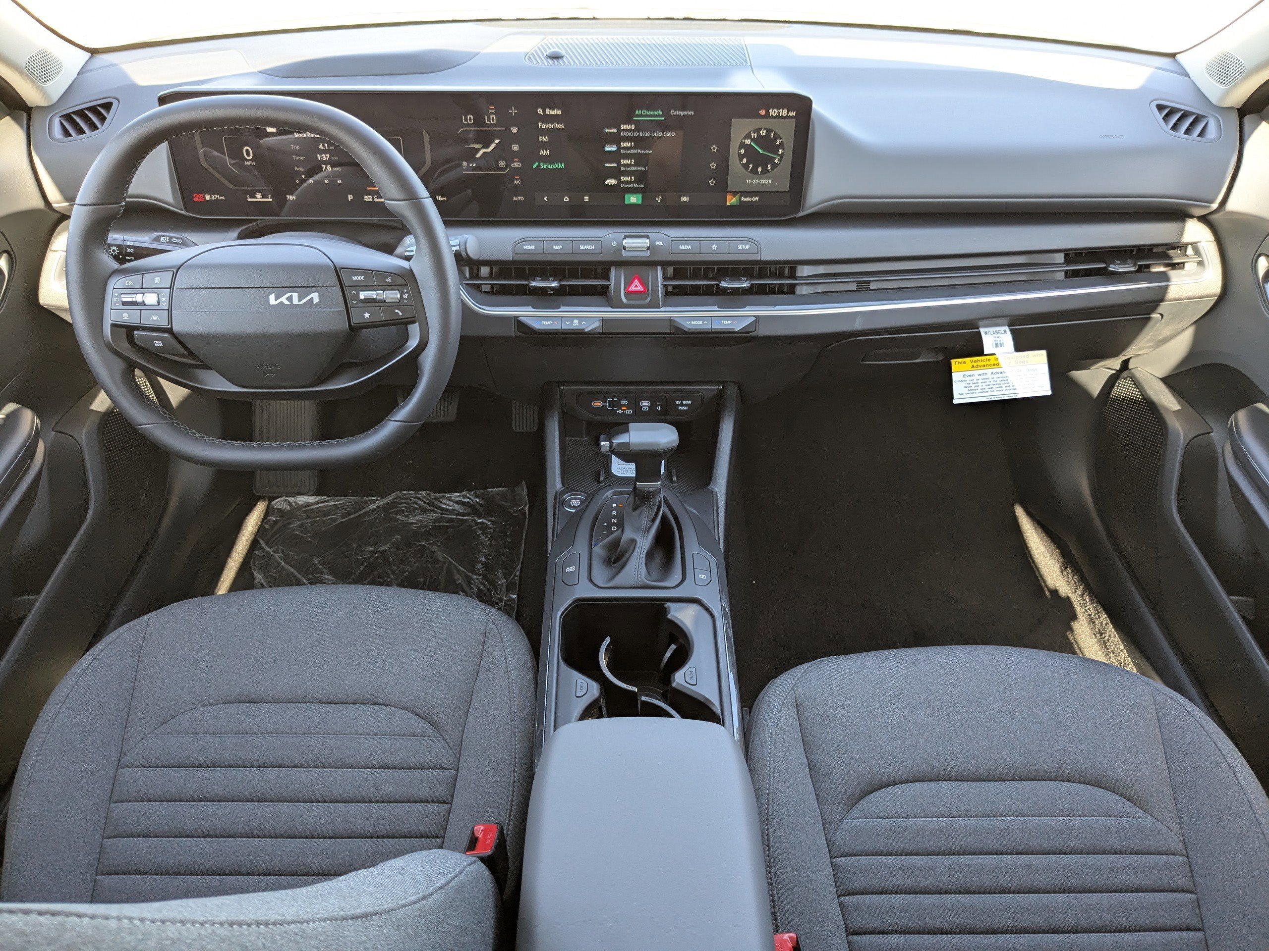 New 2025 Snow White Pearl Kia EX image 17