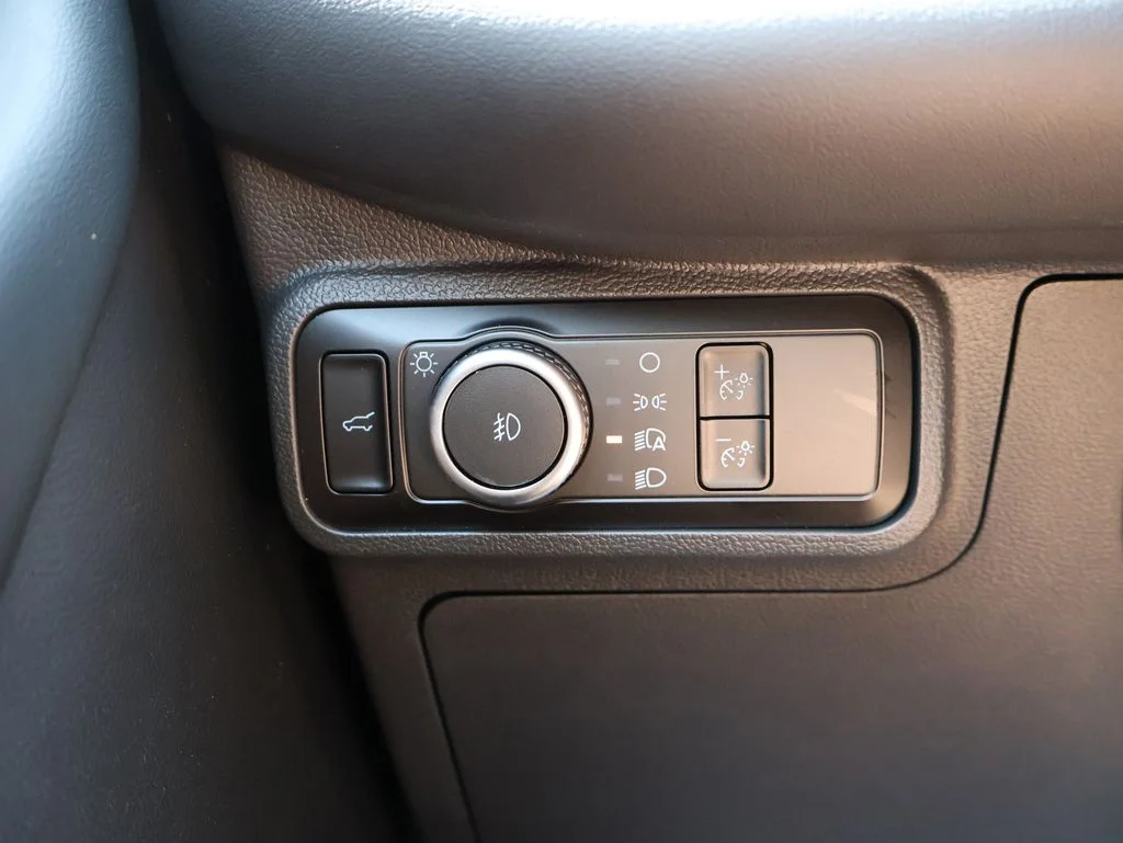 New 2026 Star White Metallic Tri-Coat Ford Tremor® image 33
