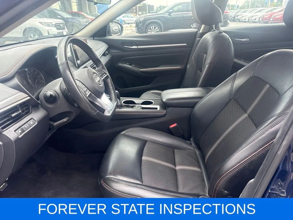 Used 2024 Blue Nissan 2.5 SR image 4