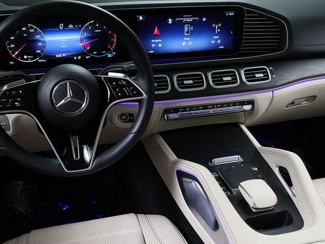 Certified Used 2026 Obsidian Black Metallic Mercedes-Benz GLE 450 image 16