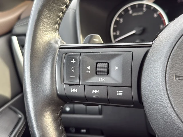 Used 2023 Blue Nissan SV image 39