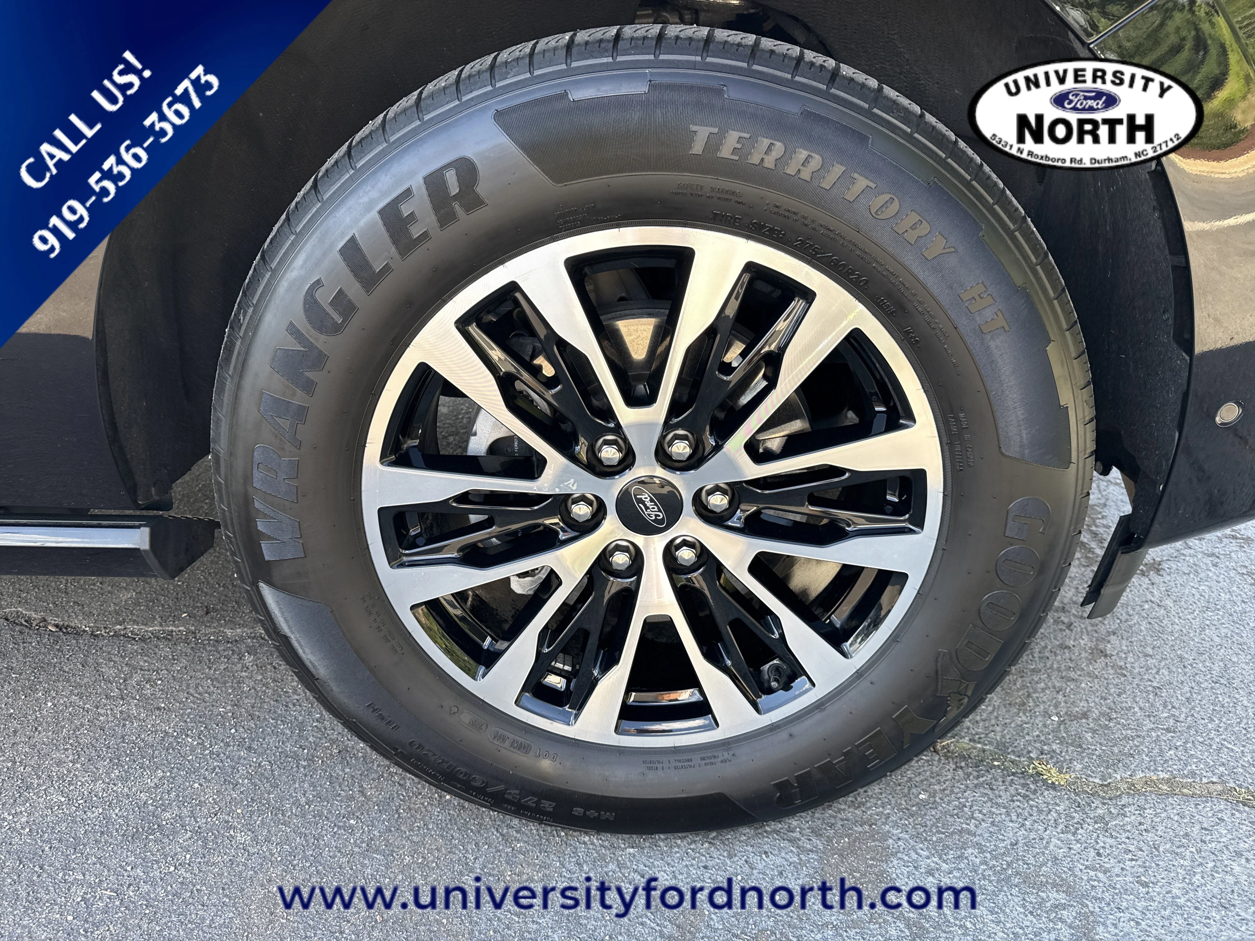 Used 2025 Agate Black Metallic Ford Platinum image 9