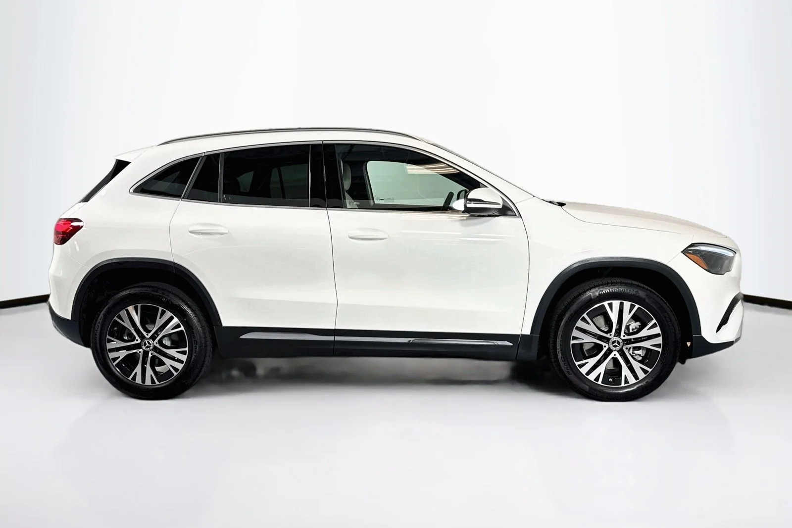 Used 2026 Polar White Mercedes-Benz GLA 250 image 4