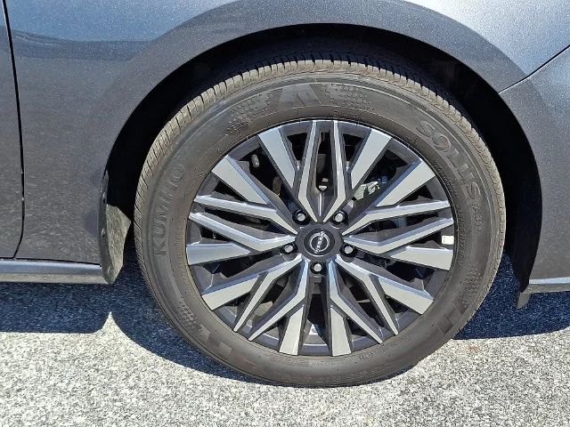 Used 2026 Gray Nissan 2.5 SV image 8