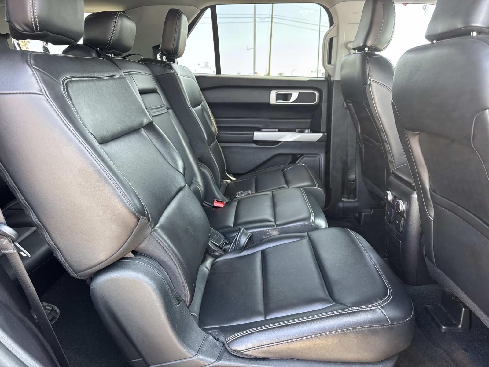 Used 2022 Black Ford XLT image 11