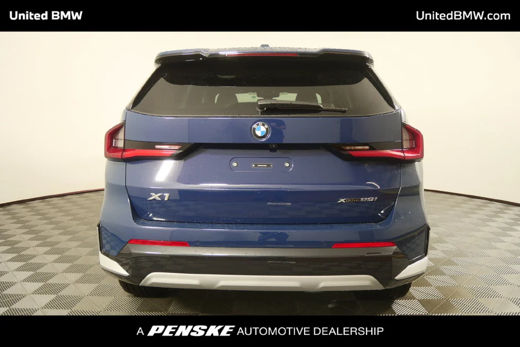 New 2027 Night Dusk Blue Metallic BMW xDrive28i image 5