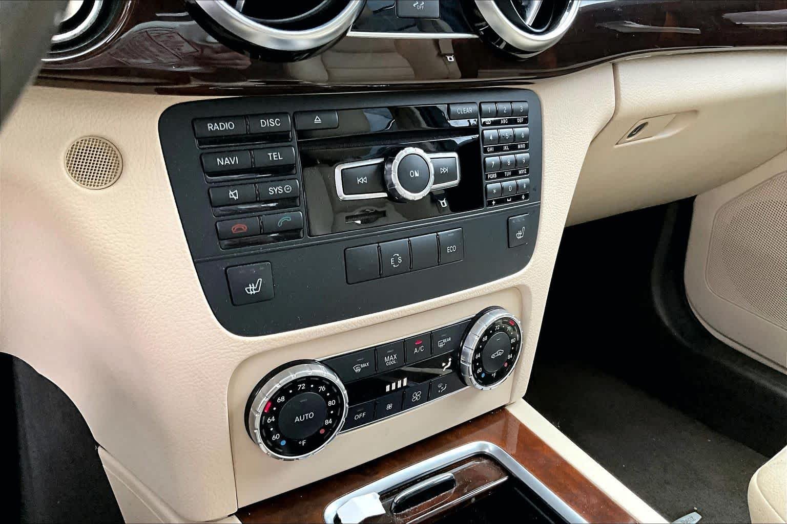 Used 2015 Lunar Blue Metallic Mercedes-Benz GLK 350 image 34
