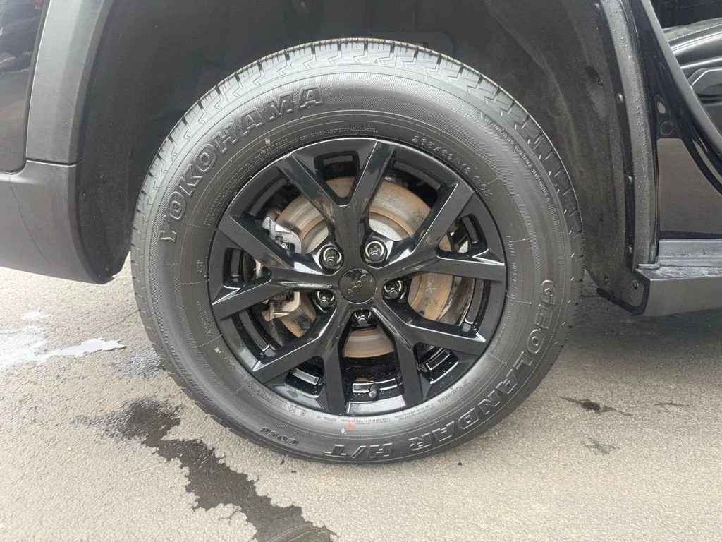 Used 2024 Black Jeep Altitude X image 51