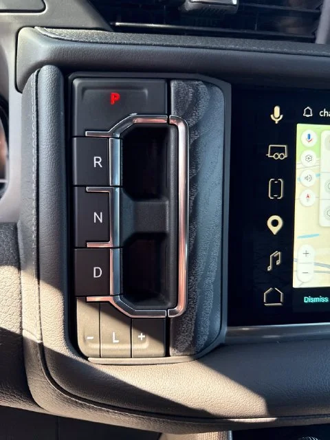 Used 2023 STERLING METALLIC GMC Denali image 29