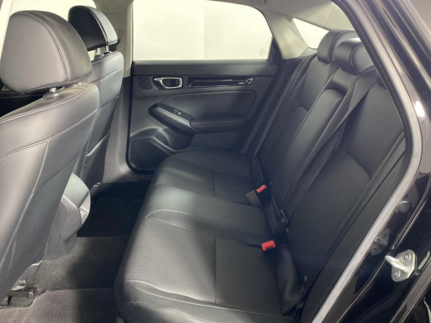 Used 2023 Crystal Black Pearl Honda Touring image 16