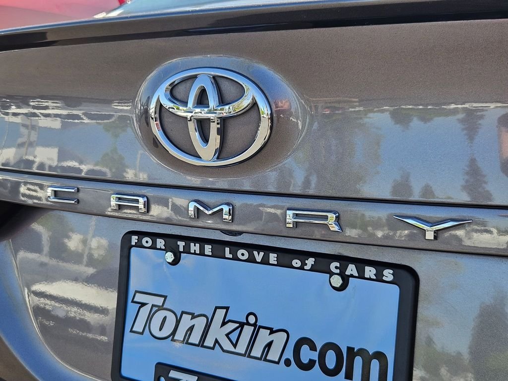 Used 2024 Predawn Gray Mica Toyota SE image 28