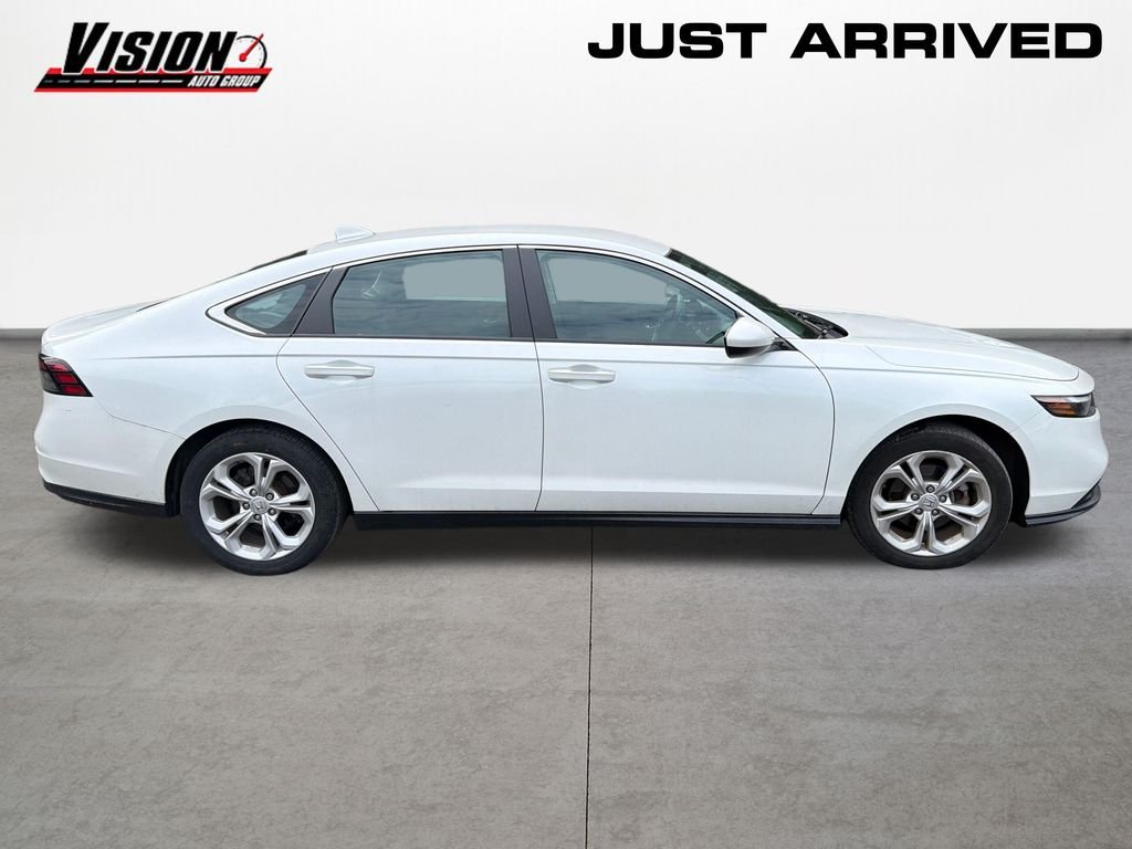 Used 2023 White Honda LX image 4