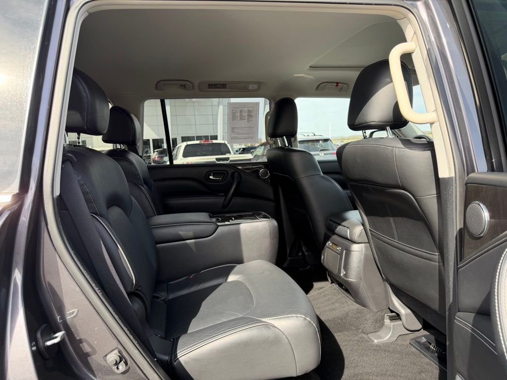 Used 2024 Gray INFINITI LUXE image 18