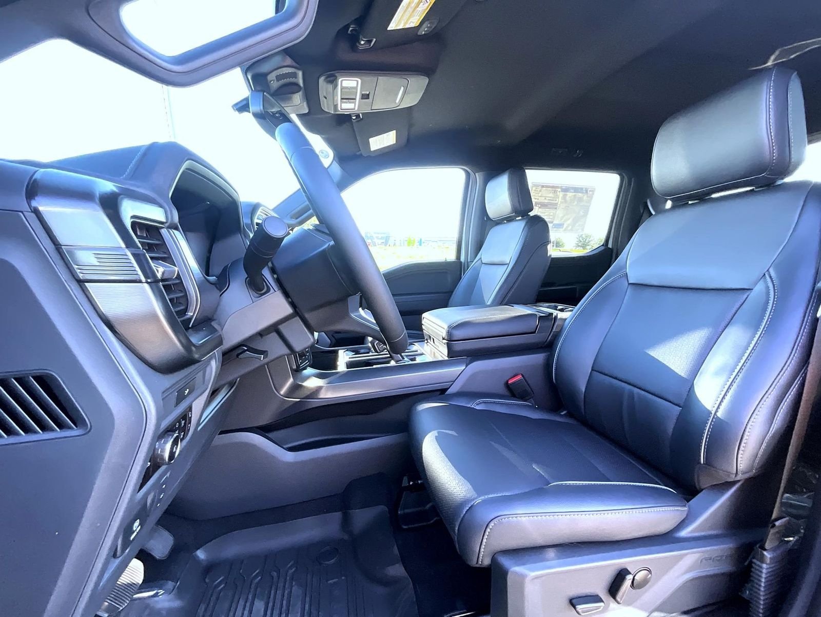 New 2026 Avalanche Ford Lariat image 9