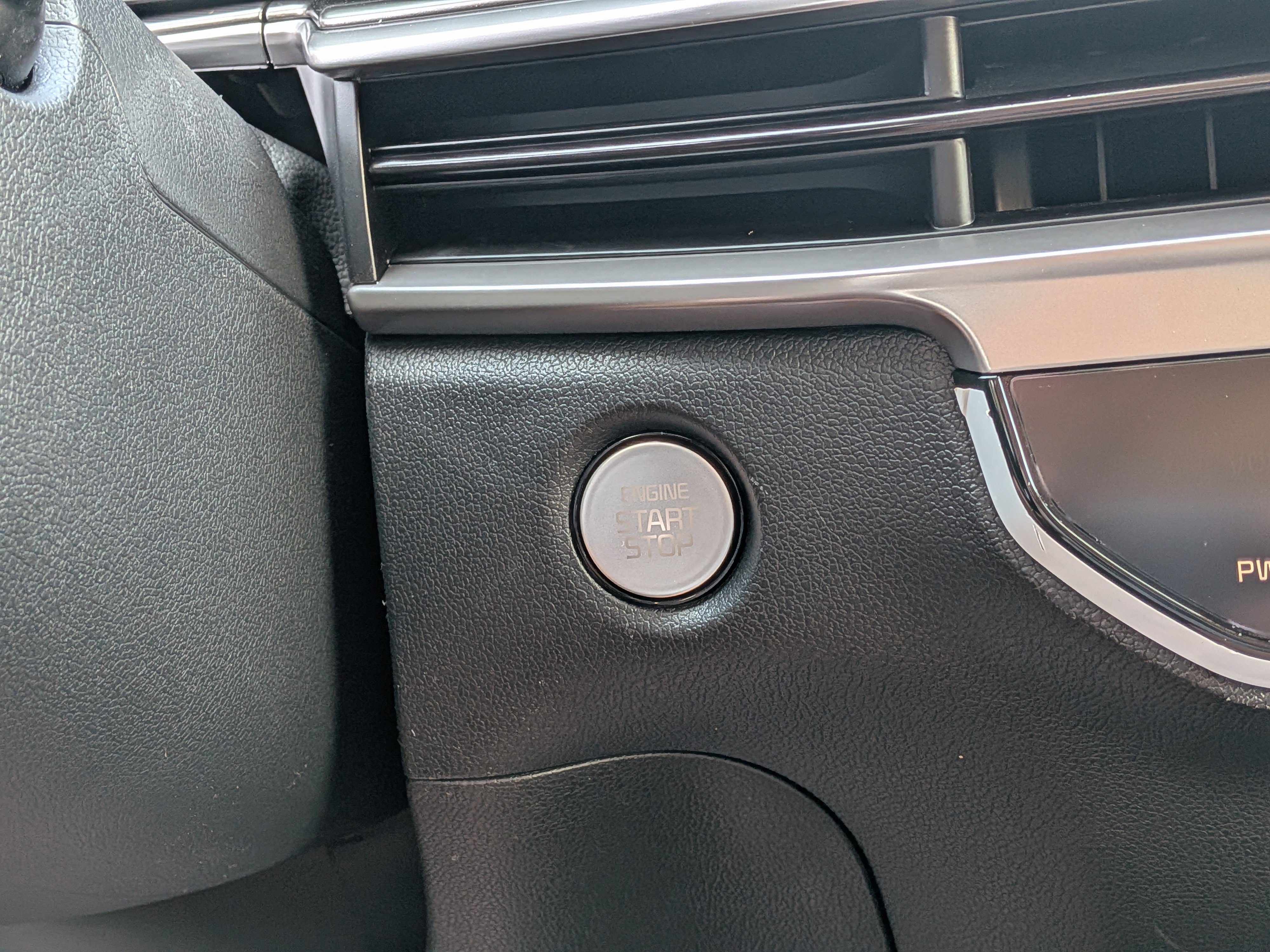 New 2026 Wolf Gray Kia S image 33